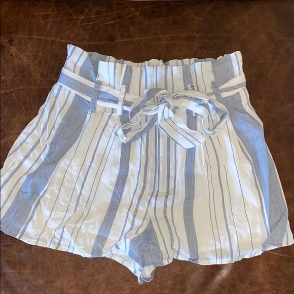 Flowy shorts - Picture 2 of 3